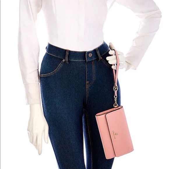 NWT Michael Kors Pink w/Gold Hardware & Charm, Large Flap Phone Wristlet